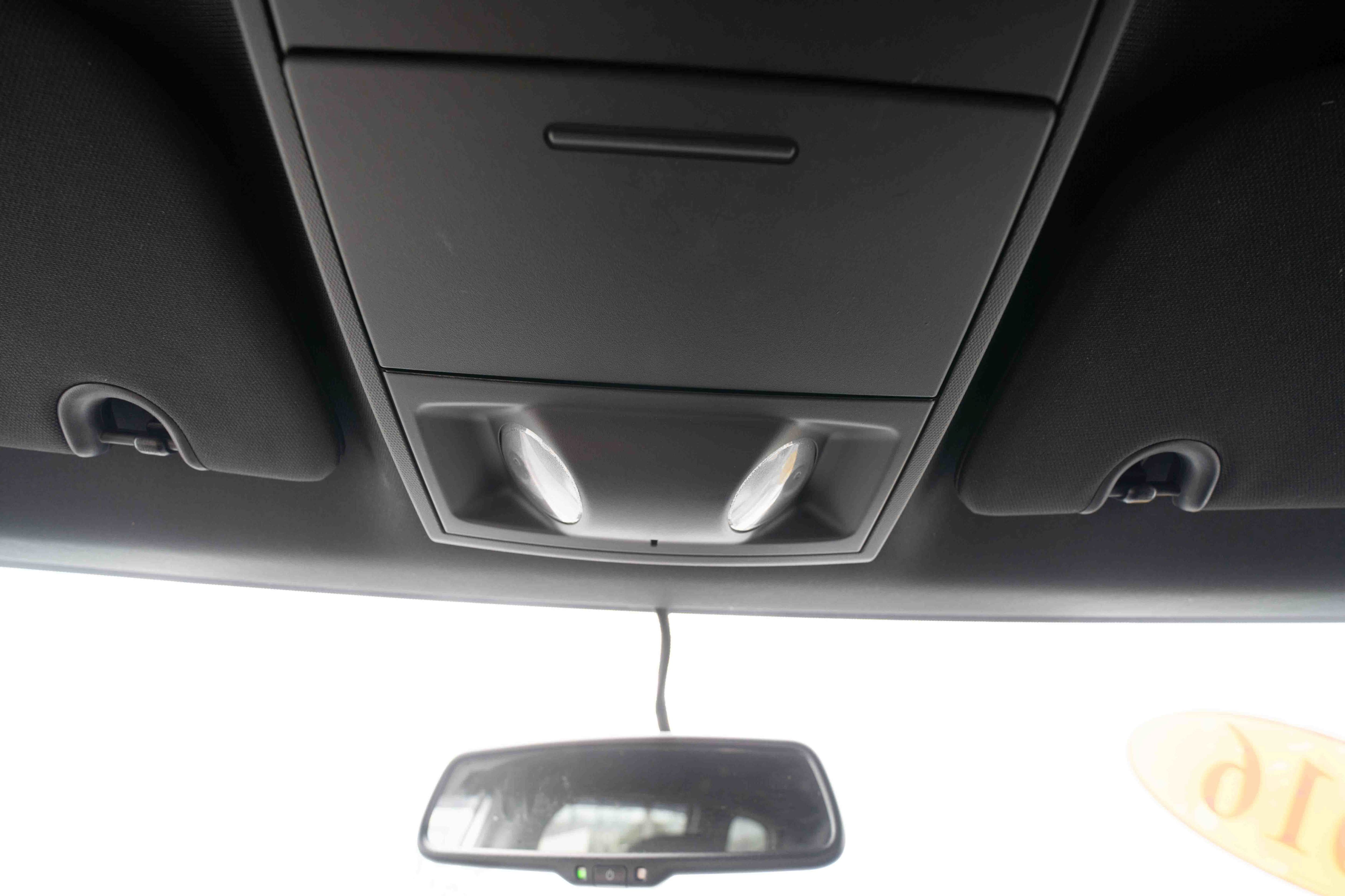 Used 2016 Dodge Grand Caravan SE FWD image 17