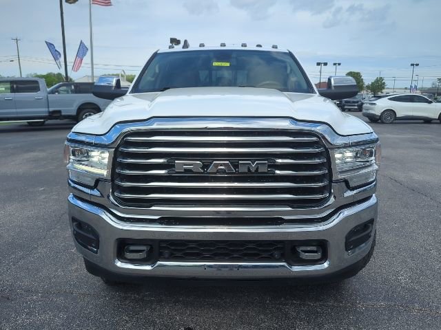 Used 2022 RAM 3500 Limited AWD/4WD image 3