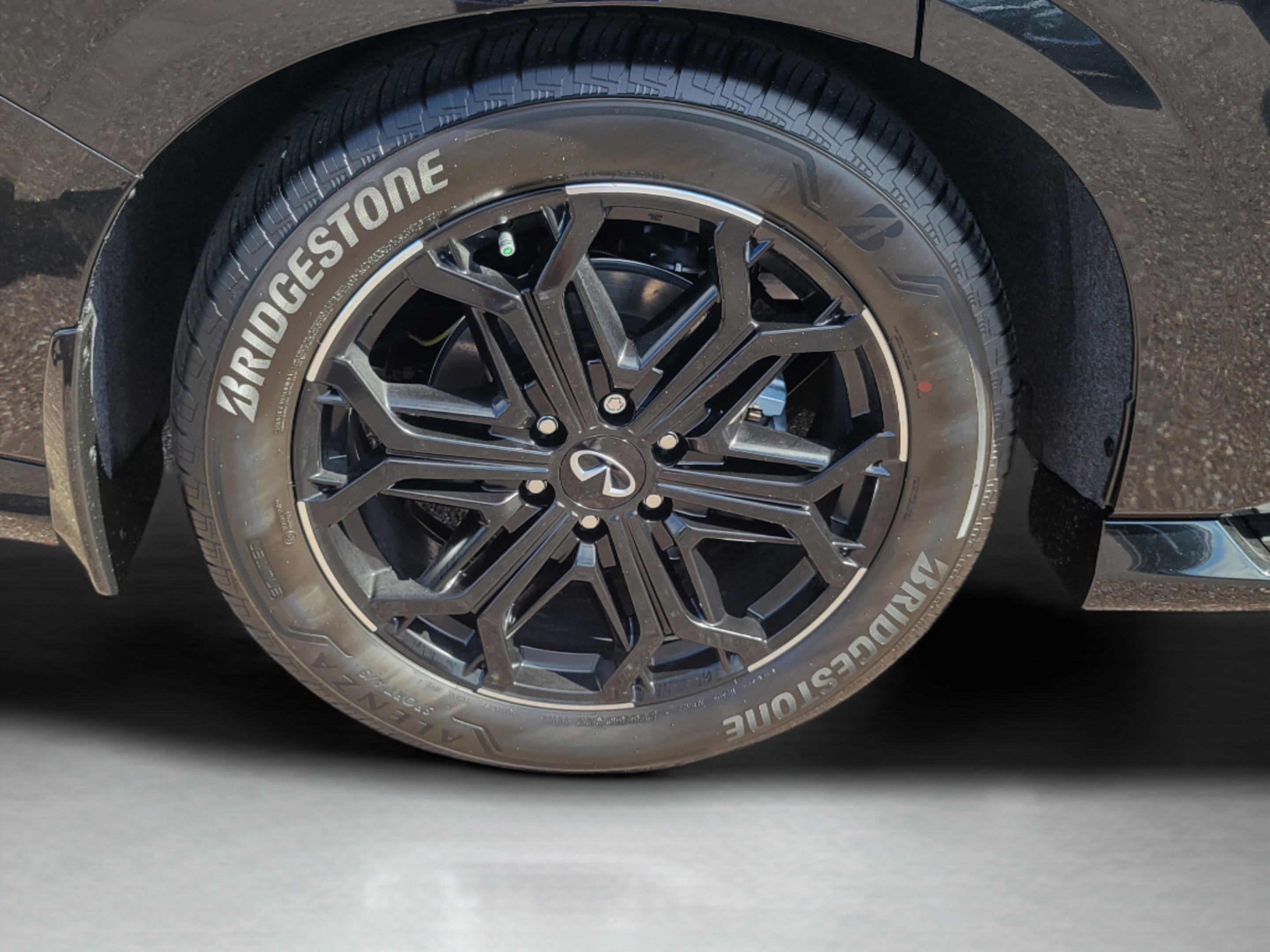 Certified 2026 INFINITI QX80 4WD w/ Sport Exterior Package image 23