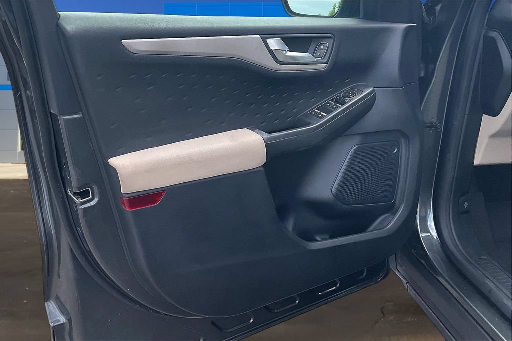 Used 2020 Ford Escape SE FWD image 20
