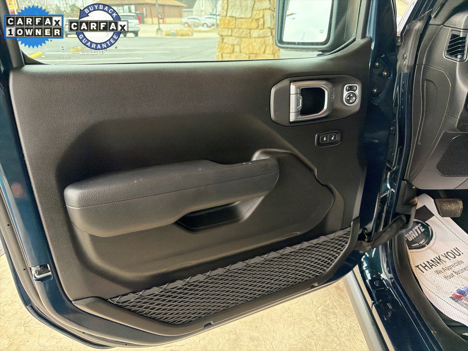 Used 2025 Jeep Gladiator Sport image 4