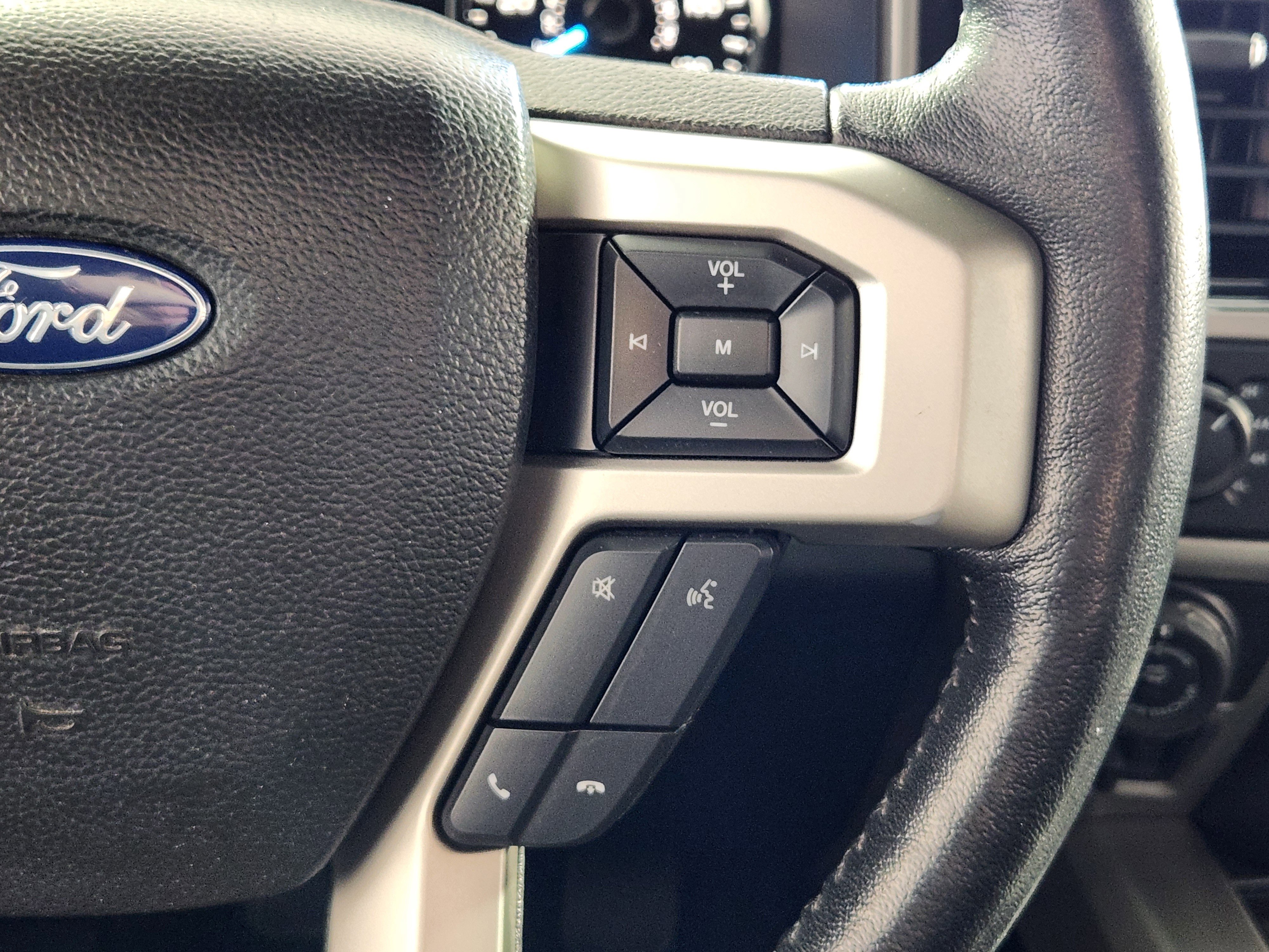 Used 2018 Ford F150 Lariat w/ Equipment Group 502A Luxury AWD/4WD image 19