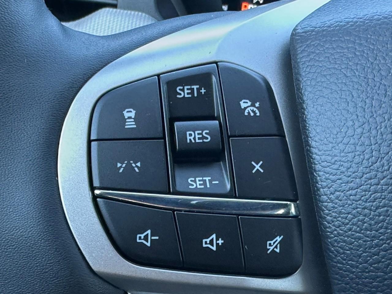 New 2026 Ford Explorer Active w/ Active Comfort Package image 14