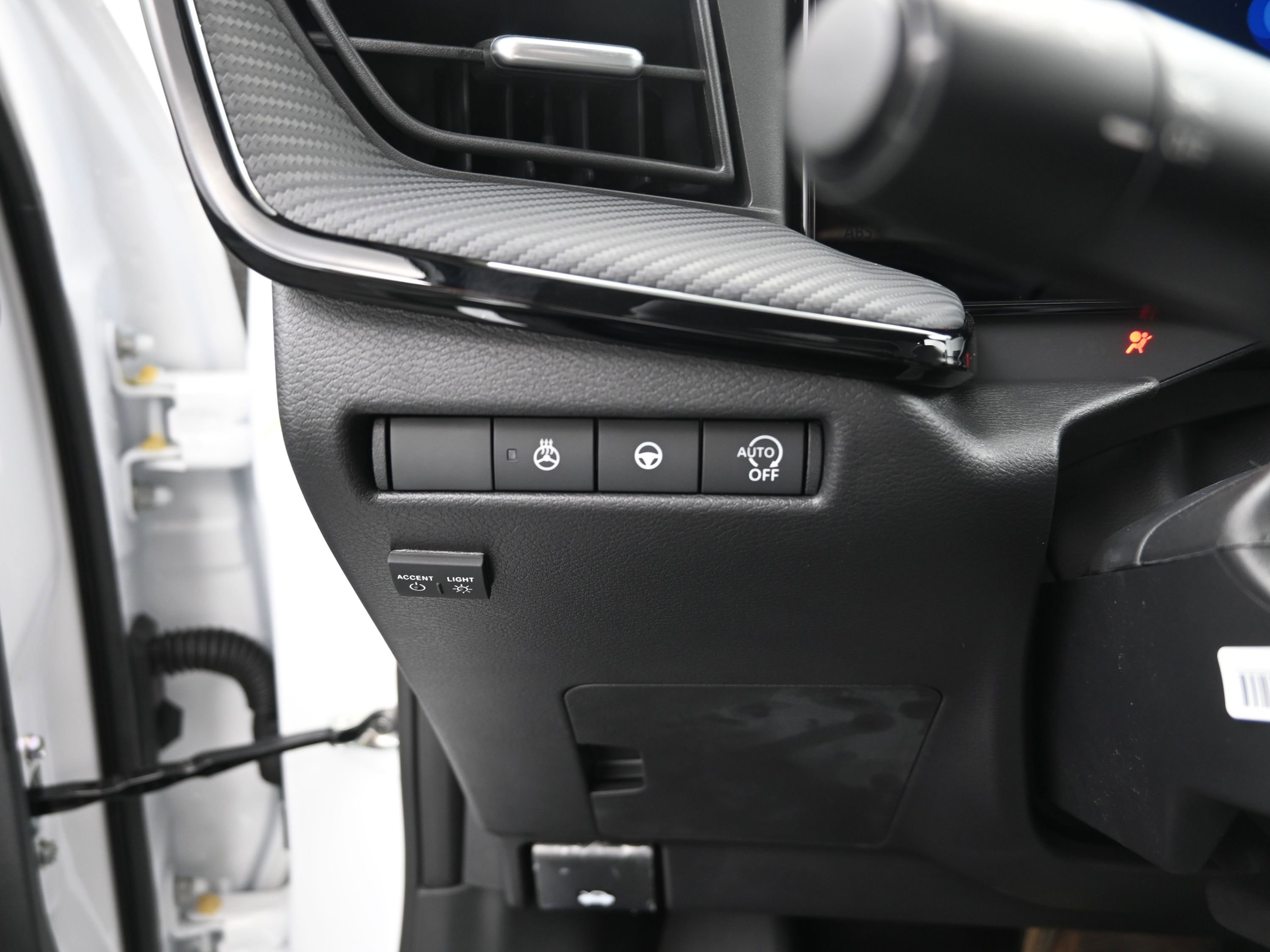 New 2026 Nissan Kicks SR w/ SR Premium Package image 12