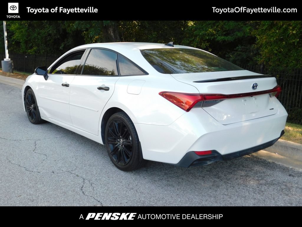 Used 2022 Toyota Avalon XSE FWD image 10