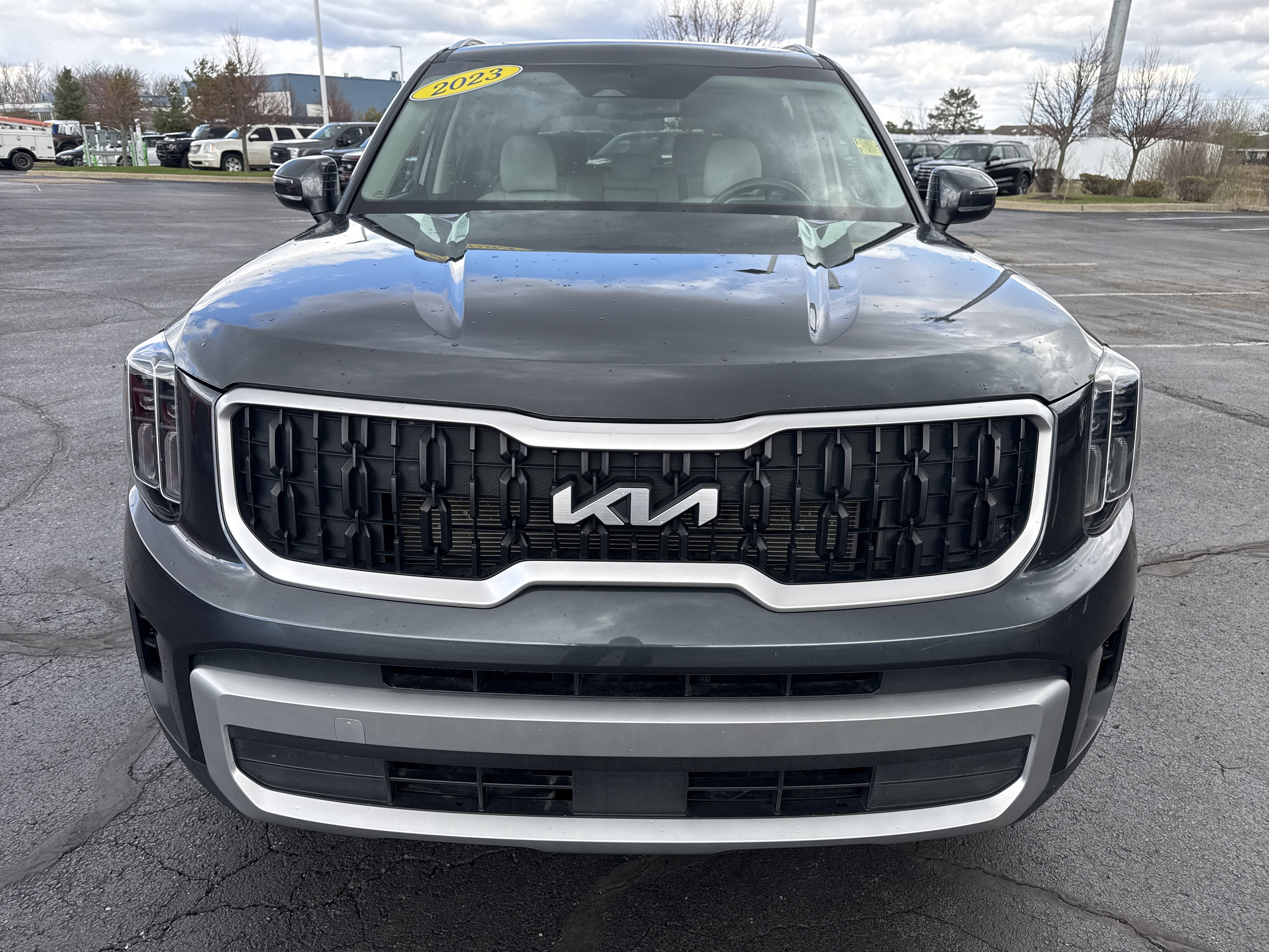 Used 2023 Kia Telluride EX image 12