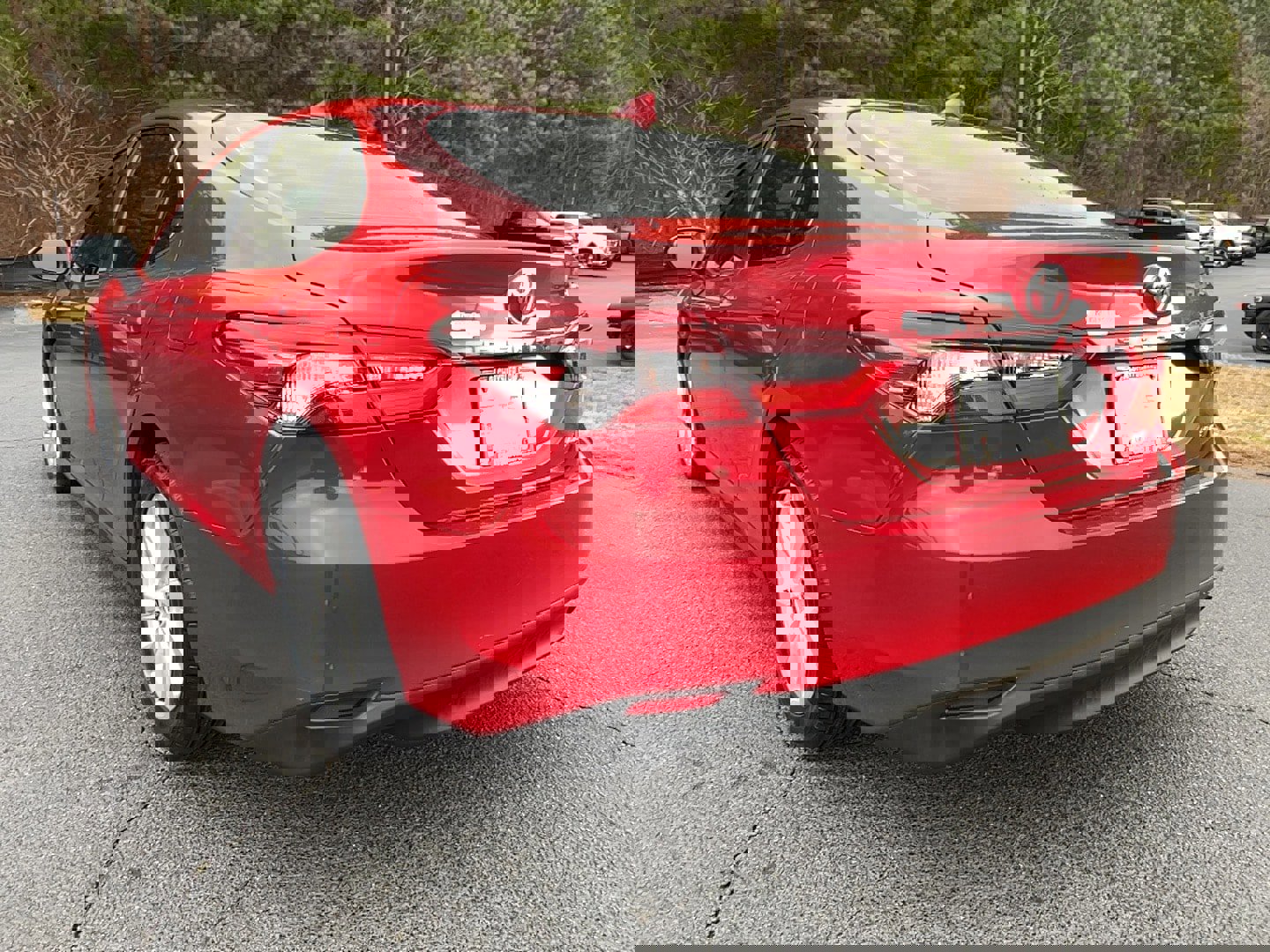 Used 2023 Toyota Camry LE image 7