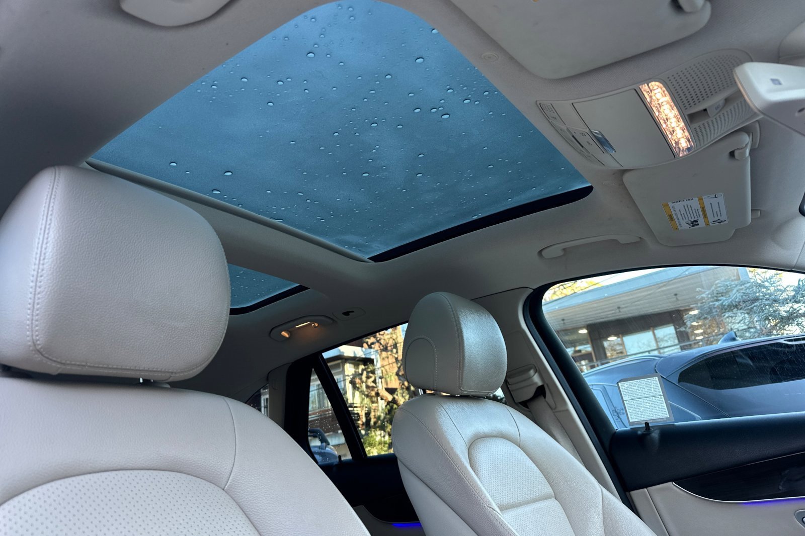 Used 2020 Mercedes-Benz GLC 300 4MATIC image 17