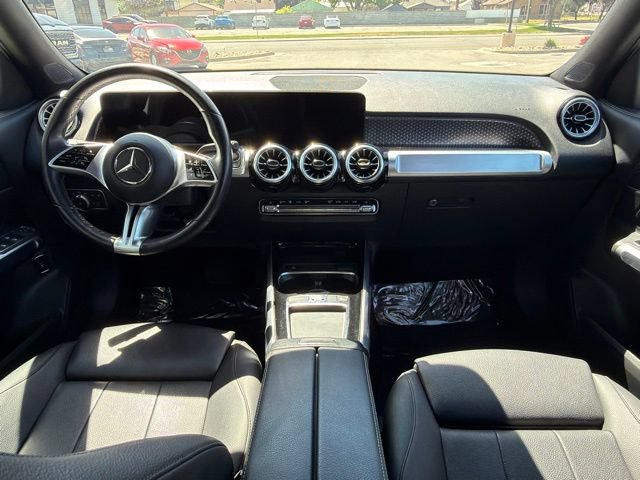 Used 2025 Mercedes-Benz GLB 250 4MATIC image 15