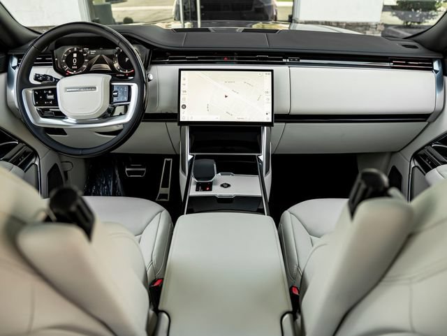 New 2026 Land Rover Range Rover Long Wheelbase Autobiography AWD/4WD image 18