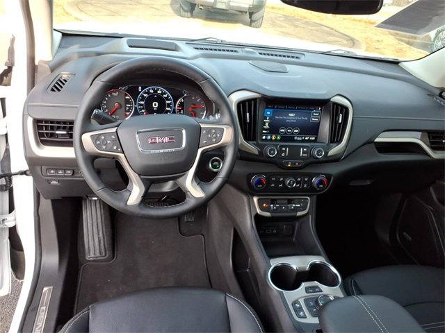 Used 2024 GMC Terrain Denali w/ Denali Premium Package image 7