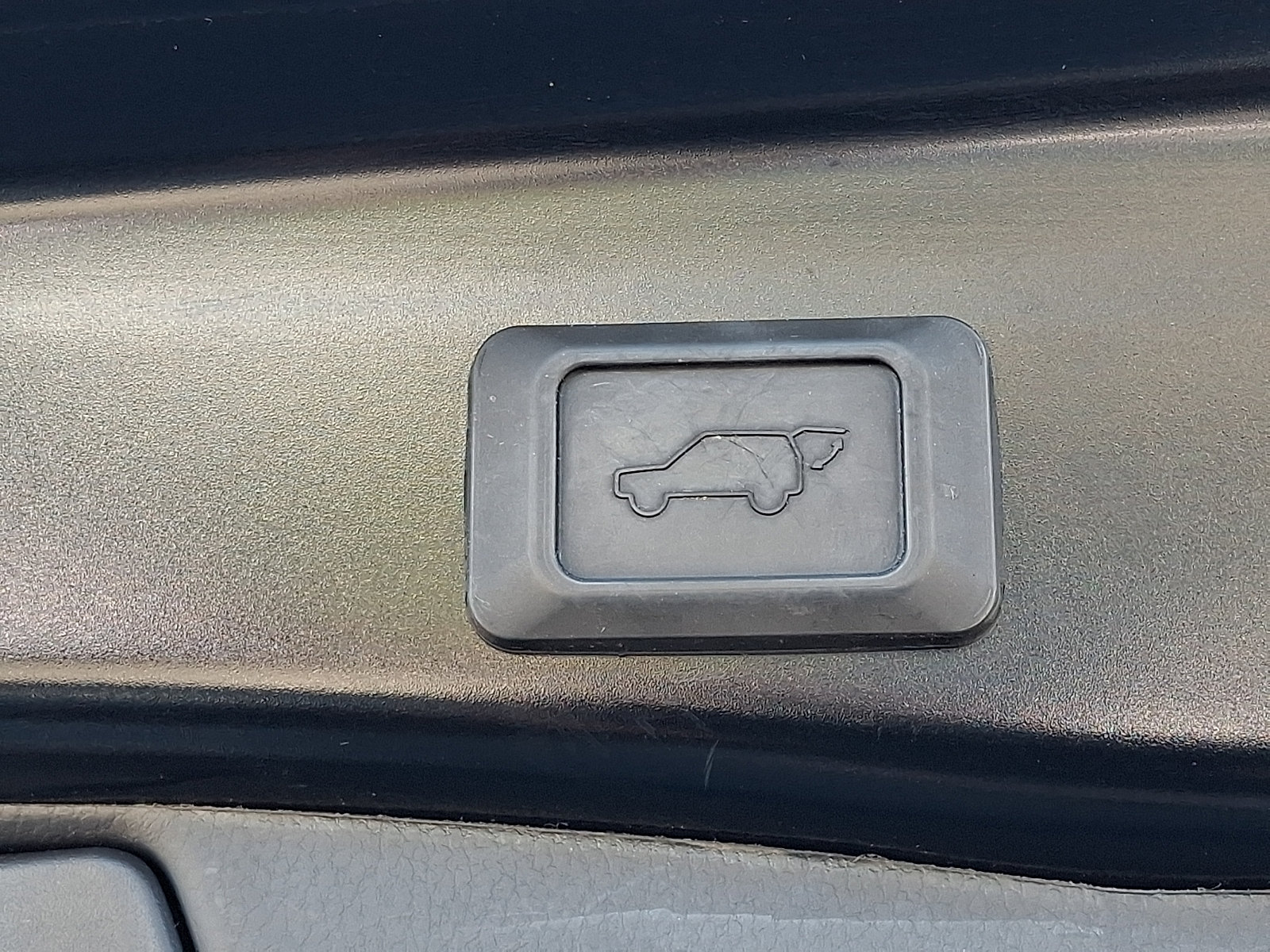 Certified 2024 Toyota RAV4 Limited w/ Weather Package AWD/4WD image 31