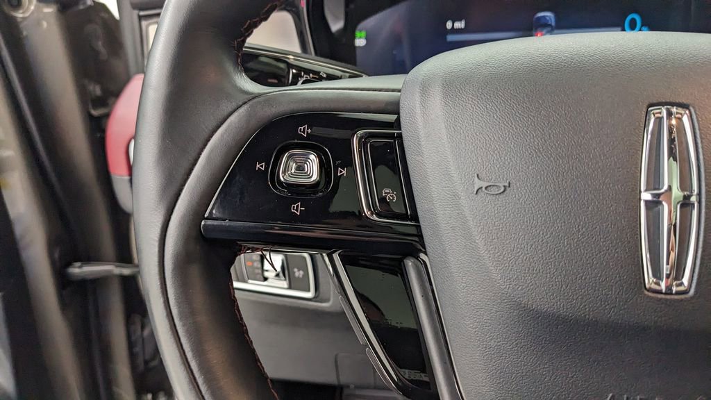 Used 2025 Lincoln Corsair Grand Touring w/ Towing Package image 33