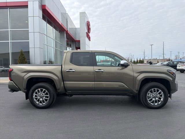 Used 2025 Toyota Tacoma Limited image 8