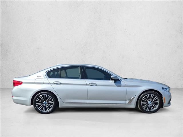 Used 2019 BMW 530e w/ Convenience Package RWD image 4
