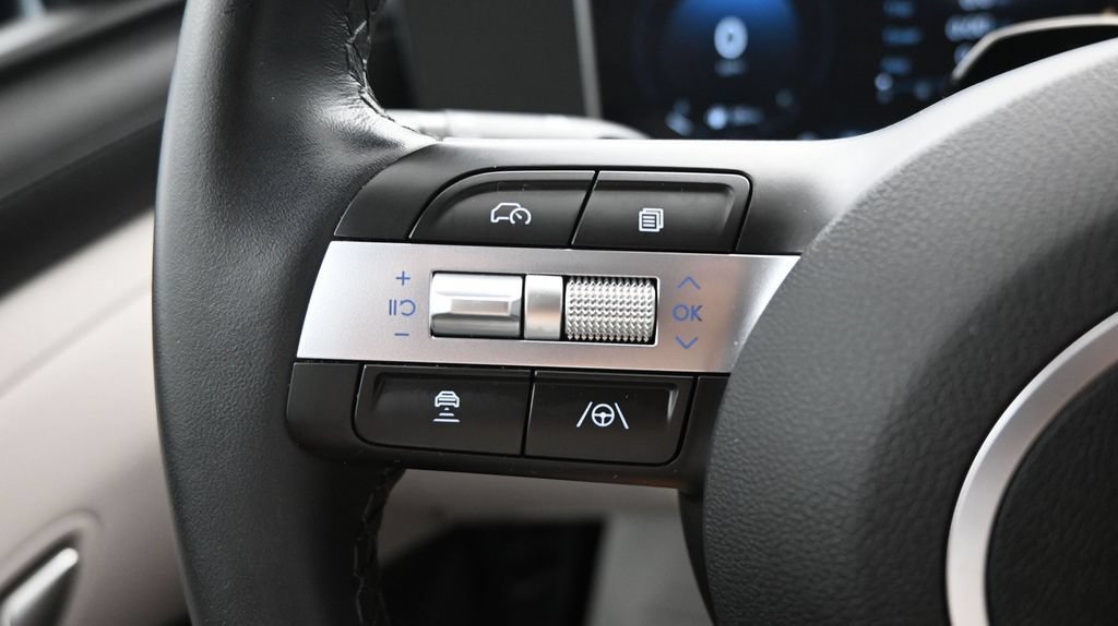 Used 2025 Hyundai Tucson SEL FWD image 30