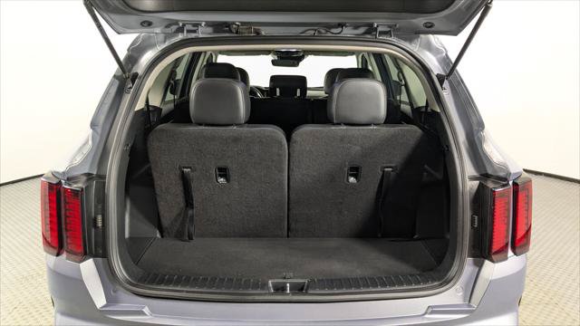 Used 2023 Kia Sorento S w/ Panoramic Sunroof Package FWD image 18