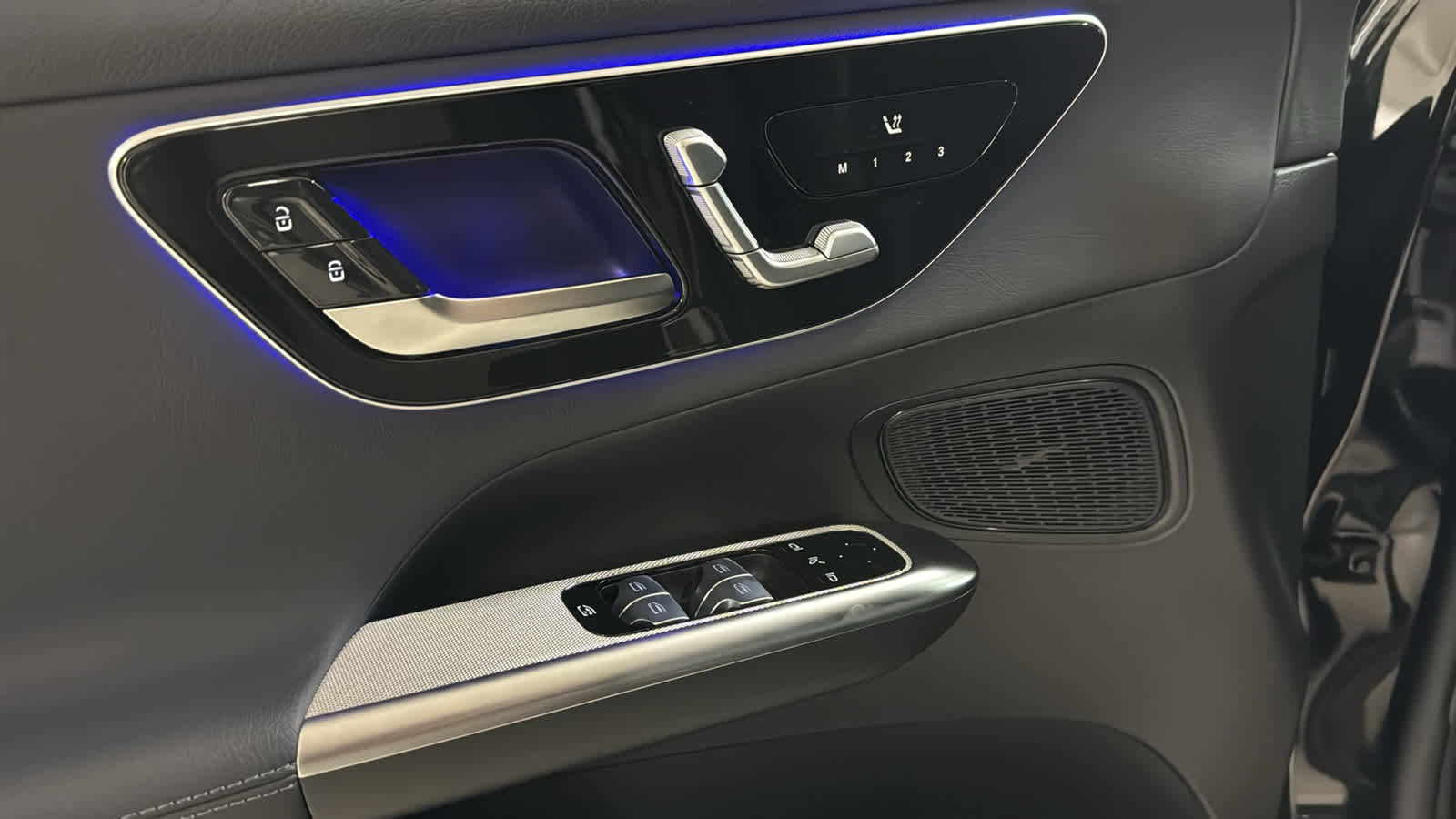 Certified 2025 Mercedes-Benz GLC 300 4MATIC image 14