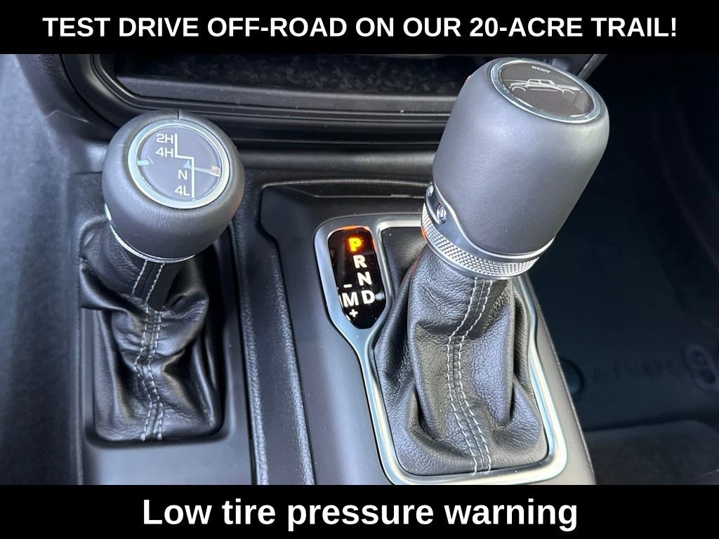 New 2026 Jeep Gladiator Sahara image 16