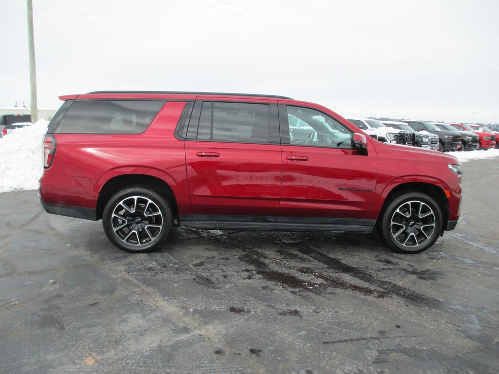 Used 2023 Chevrolet Suburban RST w/ Luxury Package image 5