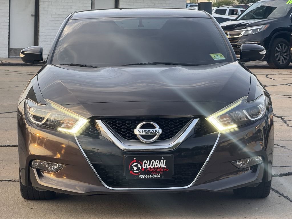 Used 2016 Nissan Maxima SR image 2