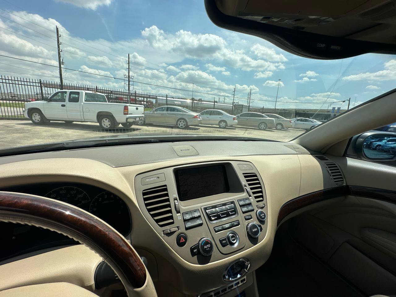 Used 2005 INFINITI Q45 w/ (P01) Premium Pkg RWD image 22