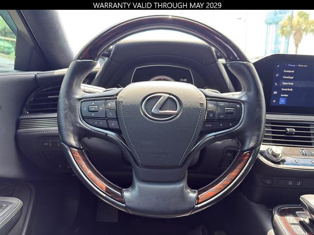 Used 2023 Lexus LS 500 w/ Luxury Package RWD image 17