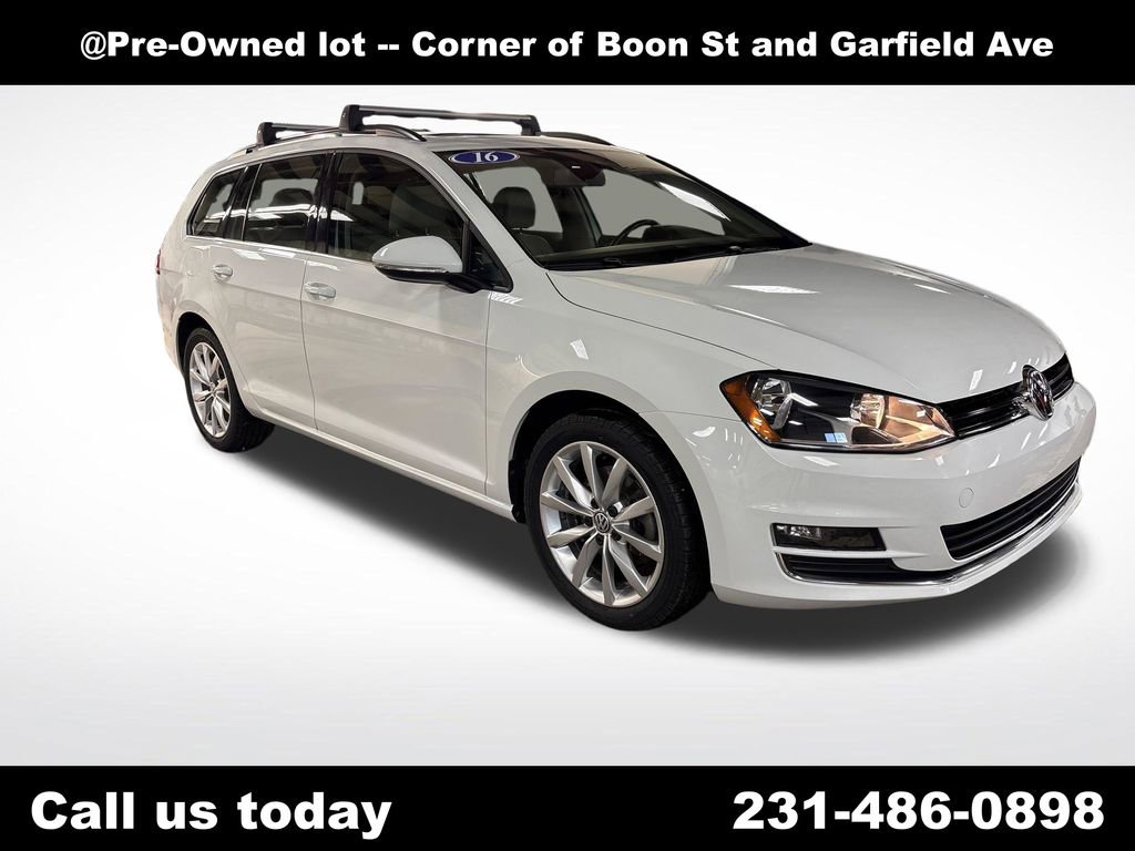 Used 2016 Volkswagen Golf S FWD image 7