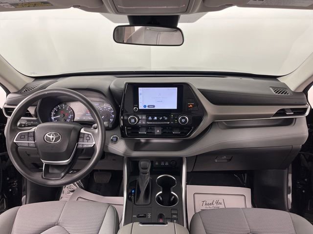 Used 2023 Toyota Highlander L image 43