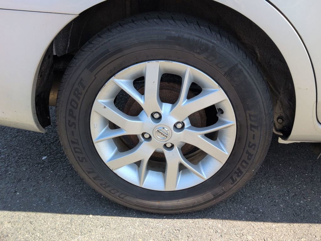 Used 2018 Nissan Versa SV w/ SV Special Edition Package FWD image 19