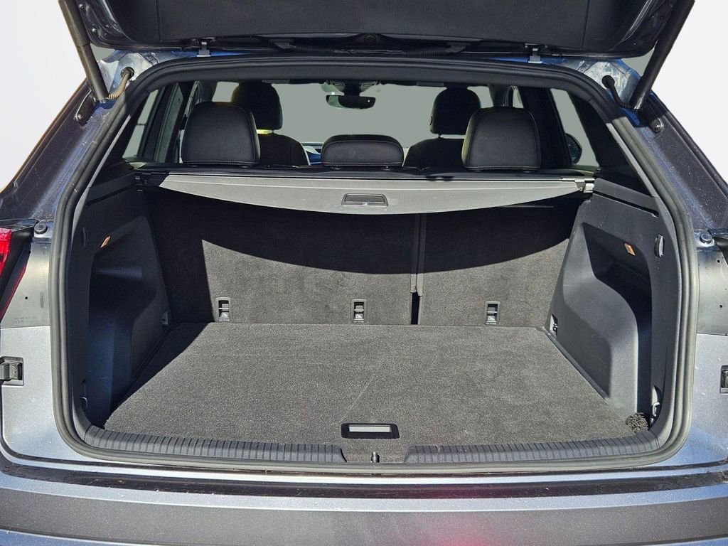 Used 2021 Volkswagen Atlas Cross Sport SEL image 25