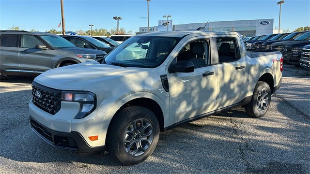 New 2025 Ford Maverick XLT w/ XLT Luxury Package image 2