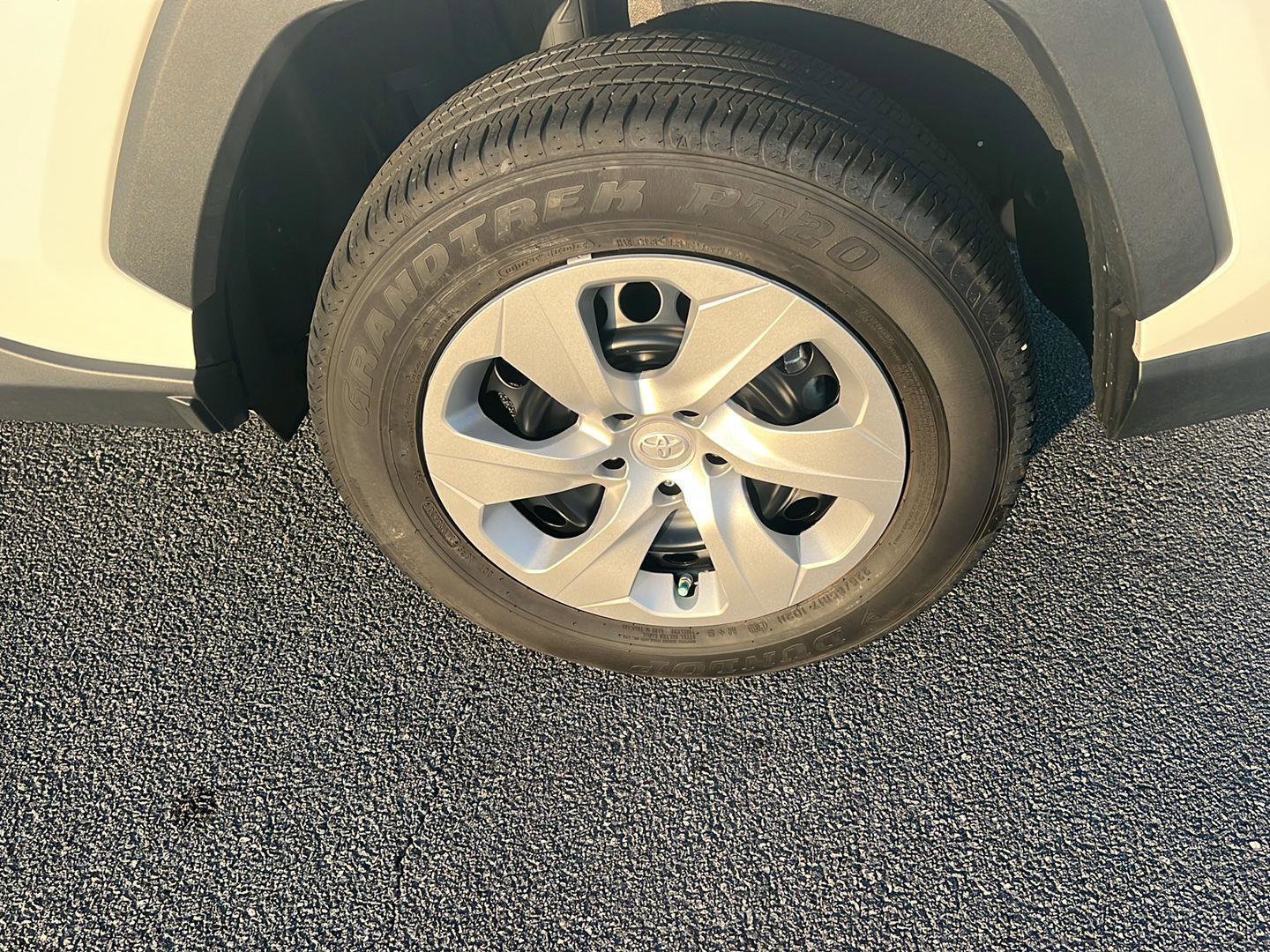 Certified 2024 Toyota RAV4 LE image 34