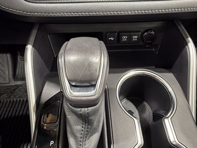 Used 2021 Toyota Highlander XLE AWD/4WD image 48