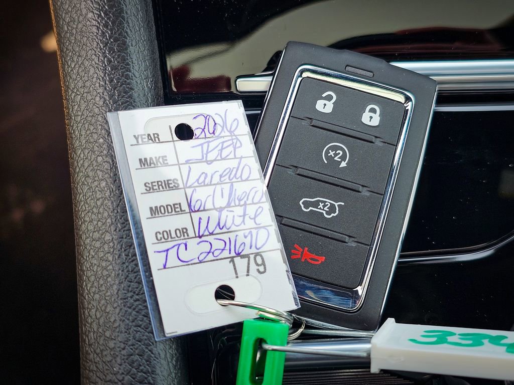 New 2026 Jeep Grand Cherokee Laredo image 38