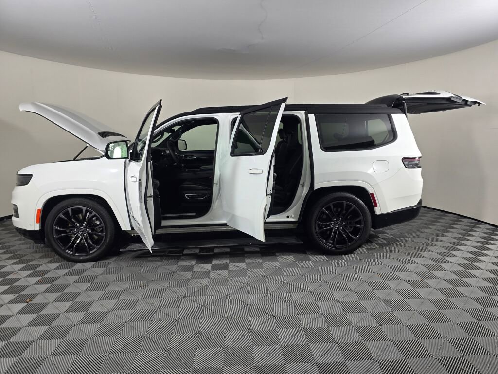 Used 2024 Jeep Grand Wagoneer Series II w/ Quick Order Packagew 28T image 19