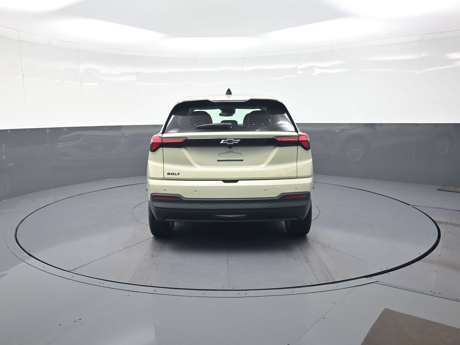 New 2027 Chevrolet Bolt LT w/ Comfort Package FWD image 4