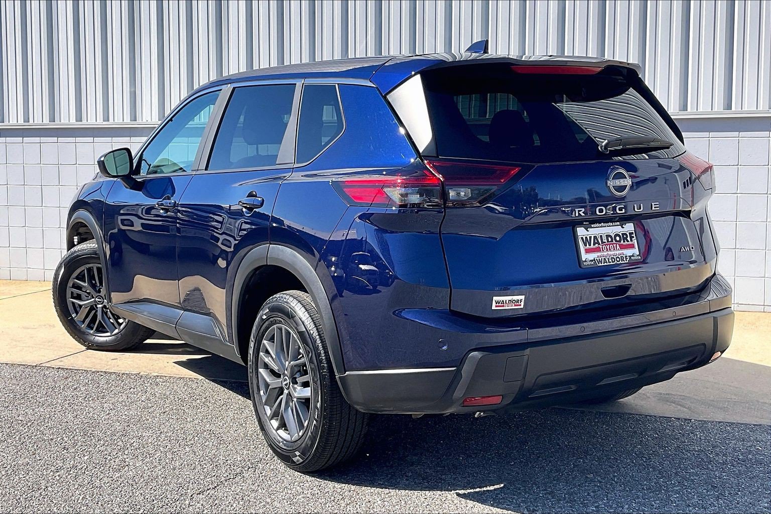 Used 2026 Nissan Rogue SV AWD/4WD image 15