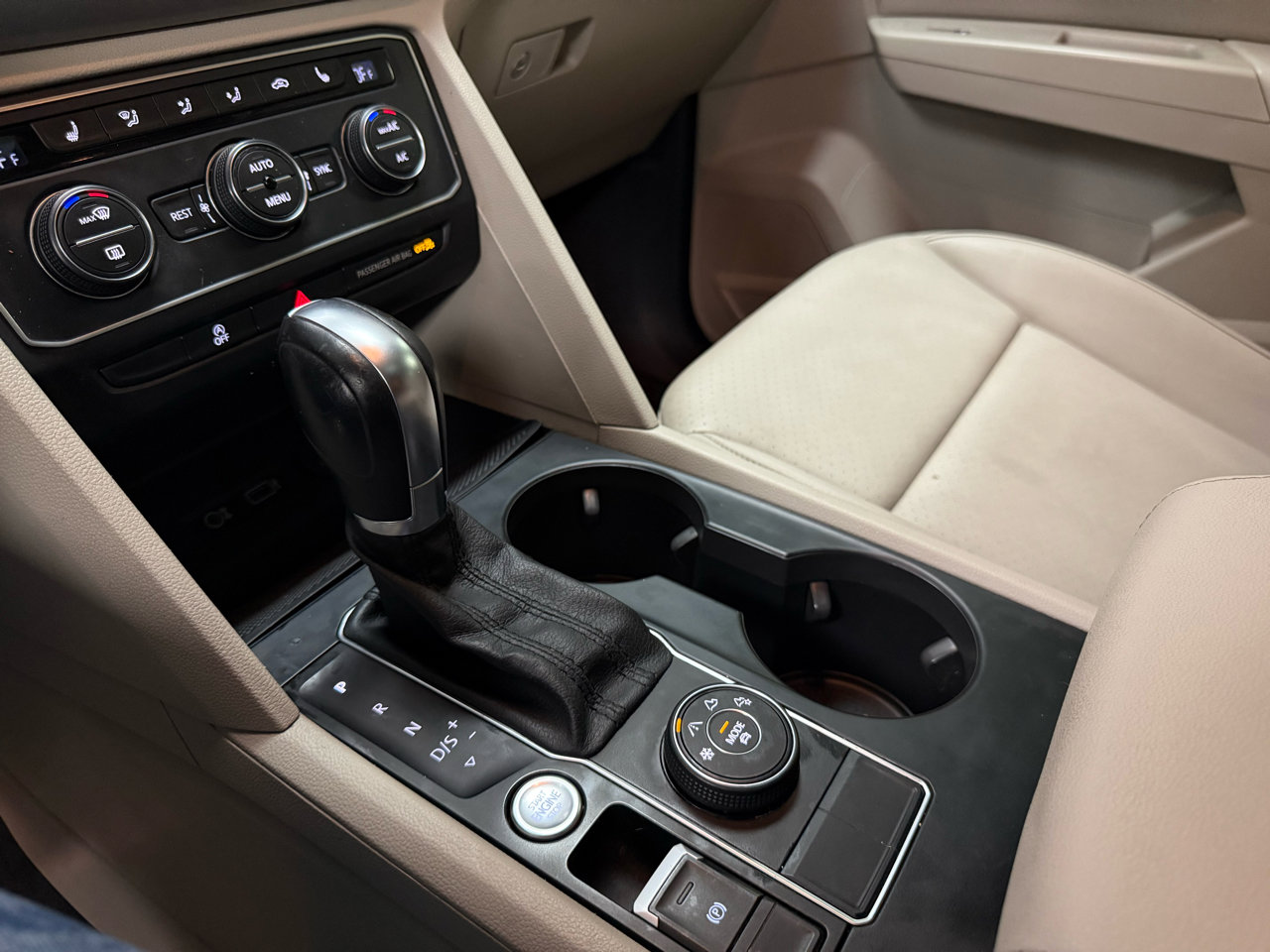 Used 2019 Volkswagen Atlas SE image 20