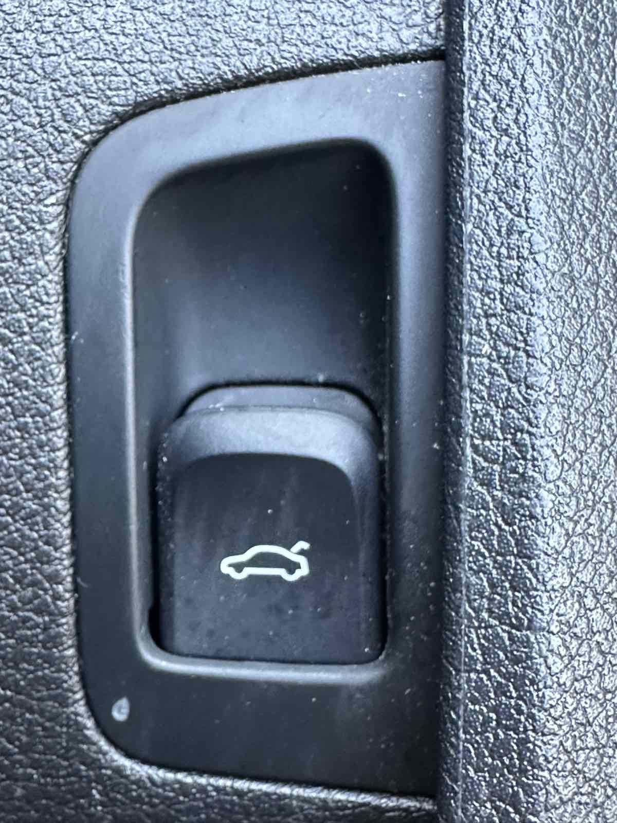 Used 2017 Audi A3 2.0T Premium w/ Convenience Package image 23