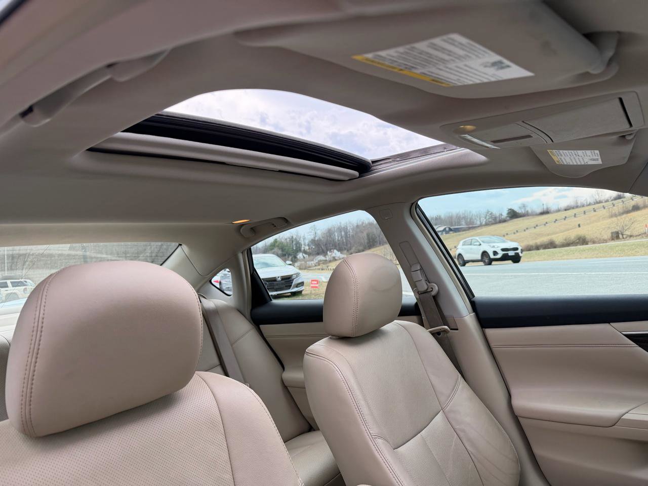 Used 2013 Nissan Altima 2.5 SL w/ Technology Pkg FWD image 25