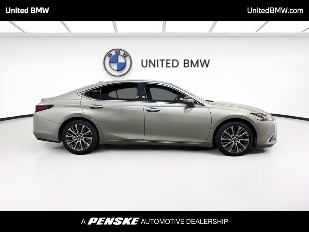 Used 2020 Lexus ES 350 w/ Premium Package FWD image 4