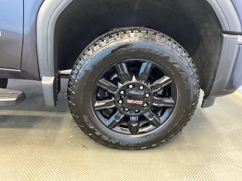 Used 2024 GMC Sierra 2500 AT4 w/ Technology Package AWD/4WD image 43