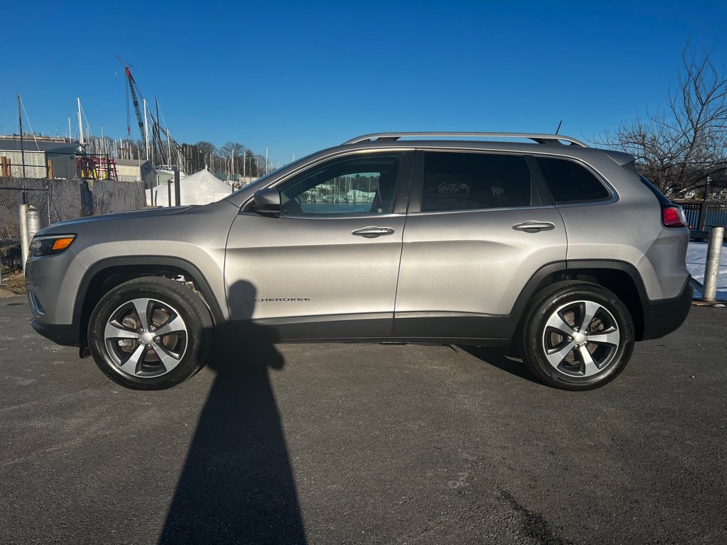 Certified 2019 Jeep Cherokee Limited image 3