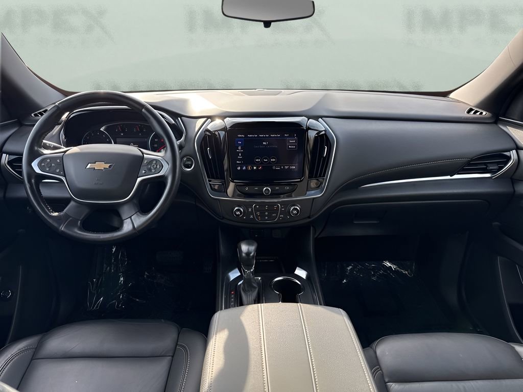 Used 2022 Chevrolet Traverse LT image 13