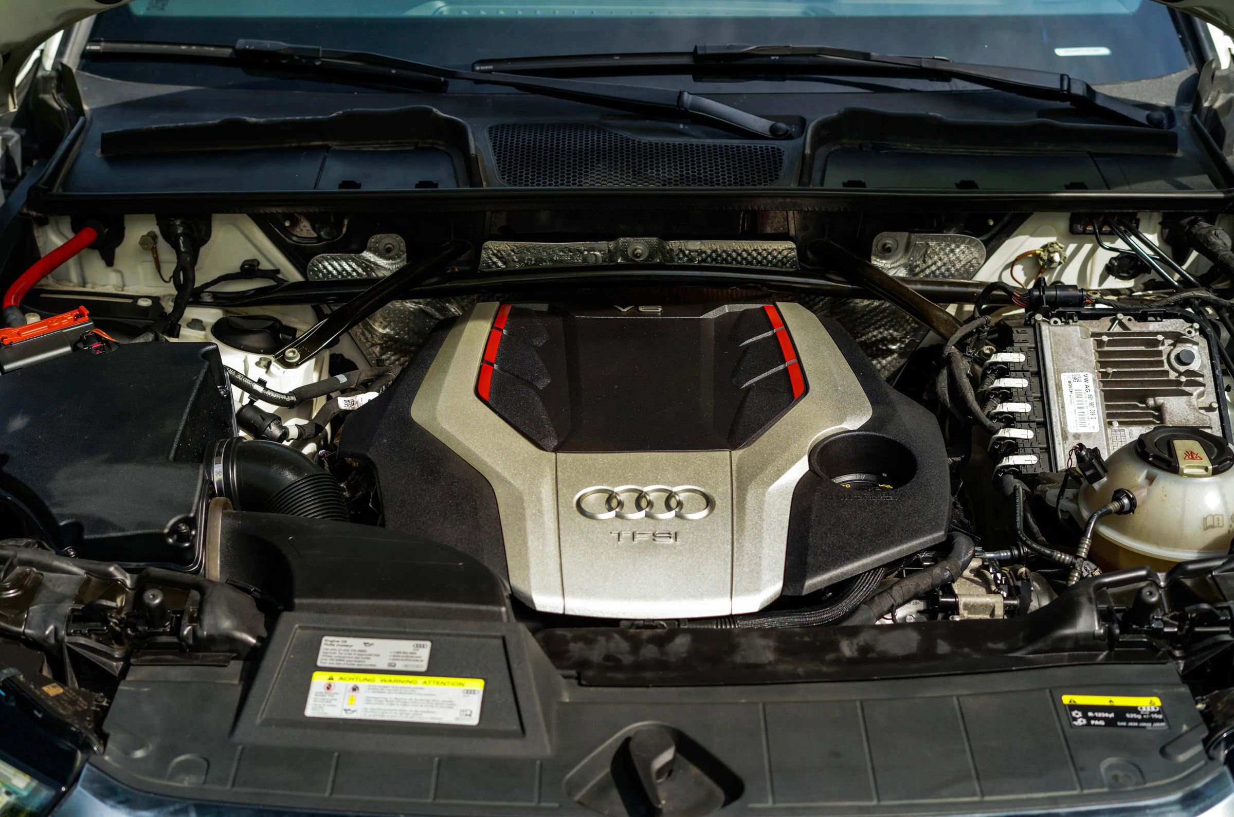Used 2018 Audi SQ5 Premium Plus AWD/4WD image 35