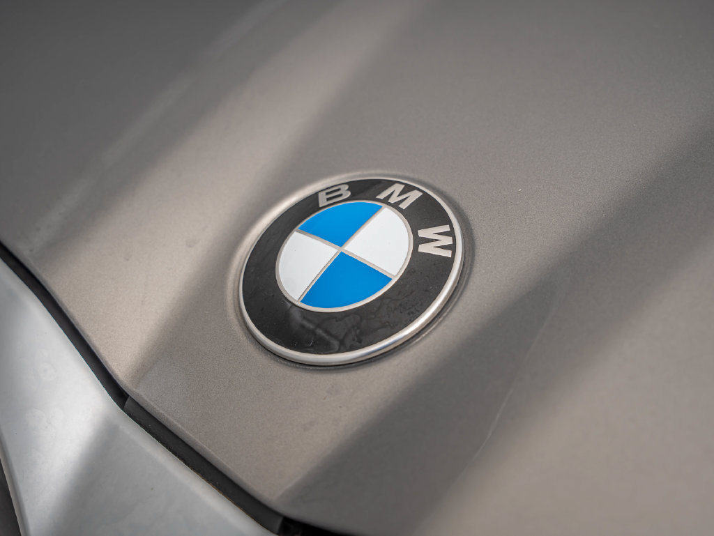 Certified 2025 BMW 530i xDrive w/ Premium Package AWD/4WD image 3