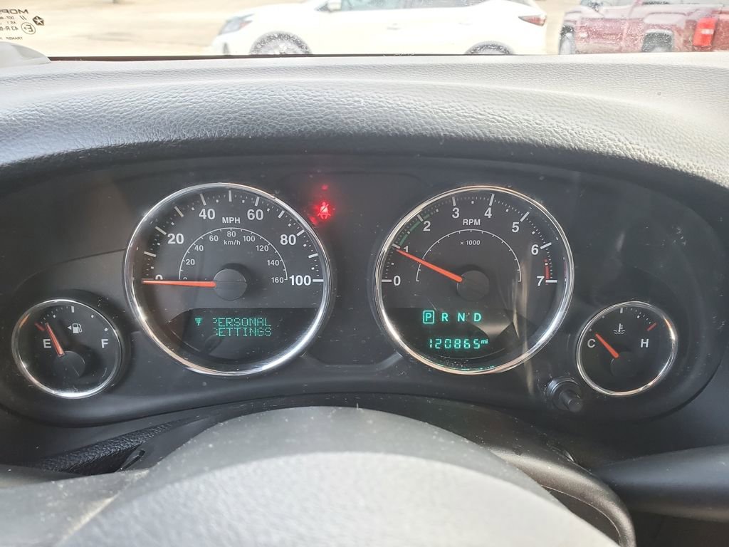 Used 2015 Jeep Wrangler Unlimited Sport w/ Connectivity Group image 21