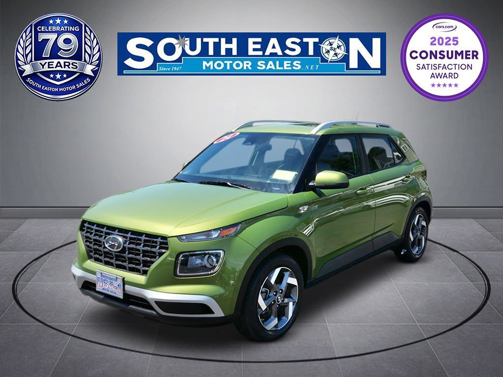 Used 2024 Hyundai Venue SEL FWD image 1