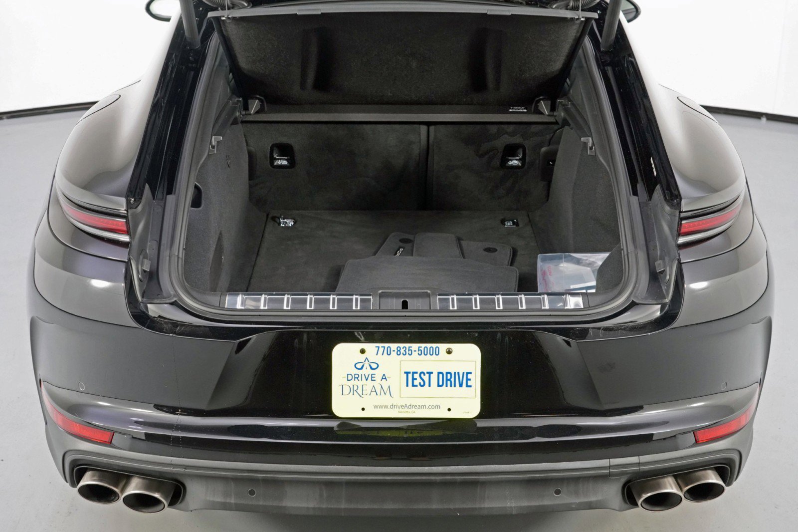 Used 2025 Porsche Panamera 4S w/ Premium Package image 10